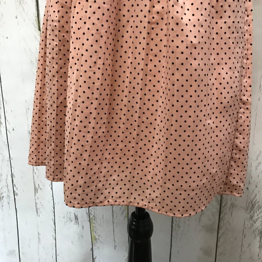 Bordeaux Los Angeles lightweight dress in peach and black polka dots.  W/belt L - Picture 4 of 13